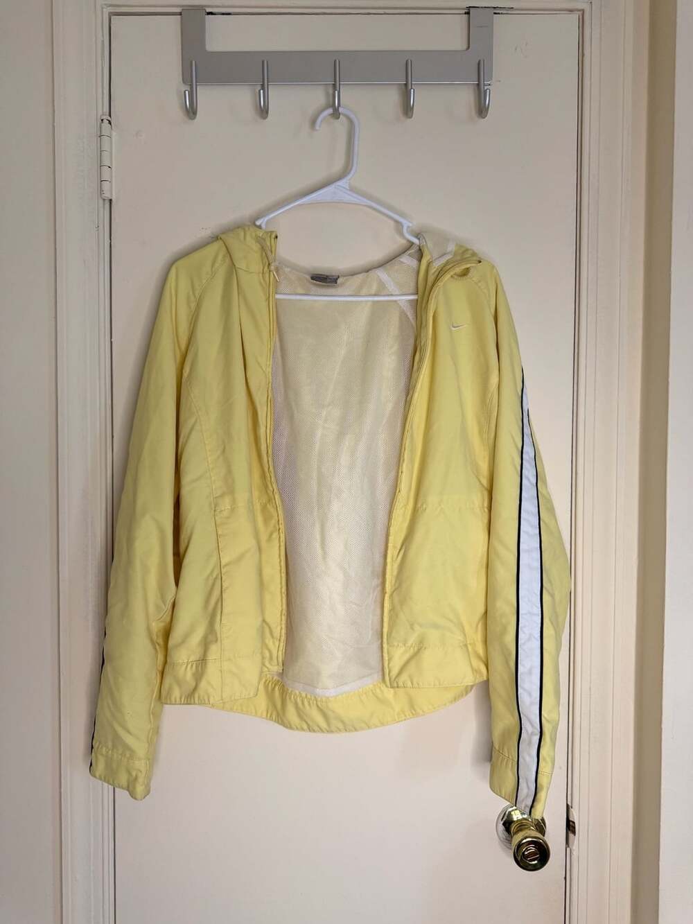 Nike Windbreaker Size L (12-14) Kids Yellow Jacket